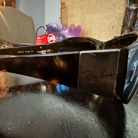 Ray Bans - Picture 2 of 5